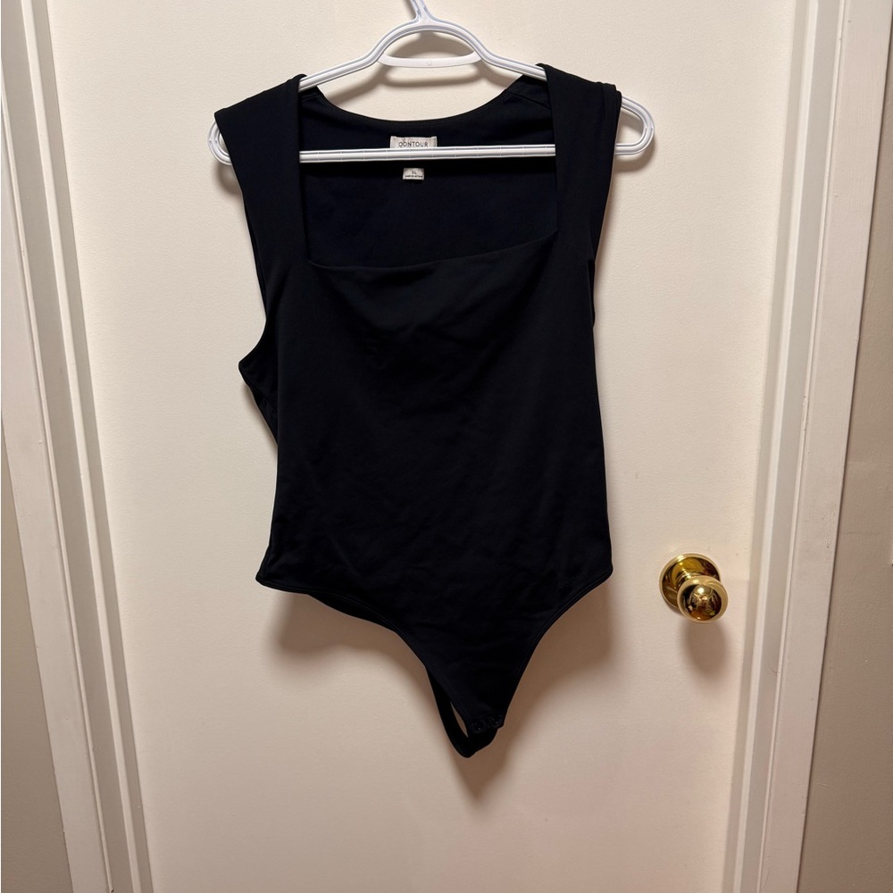 Aritzia Babaton Square Neck One Piece